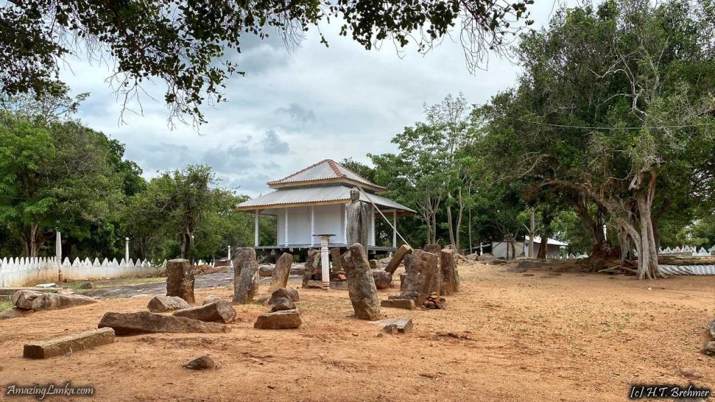 Pathaviya Old Medawachchiya Ranmaduwa Rajamaha Viharaya | AmazingLanka.com