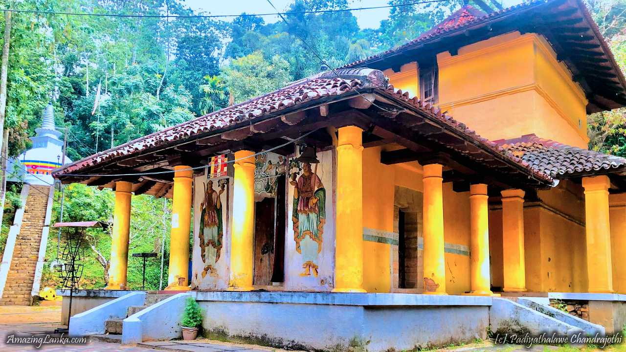 Historic Suduhumpola Rajamaha Viharaya in Kandy